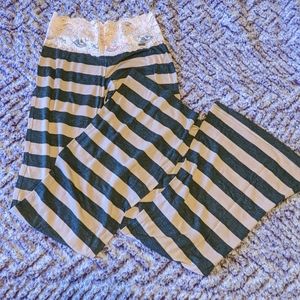 Beach Bunny Lounge Bombshell Booty Pants, XS, pink, and gray